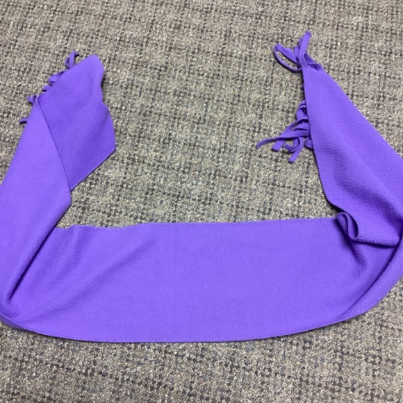 $1 Bundled * Girls Purple Grape Colored Fleece Scarf - Picture 4 of 8
